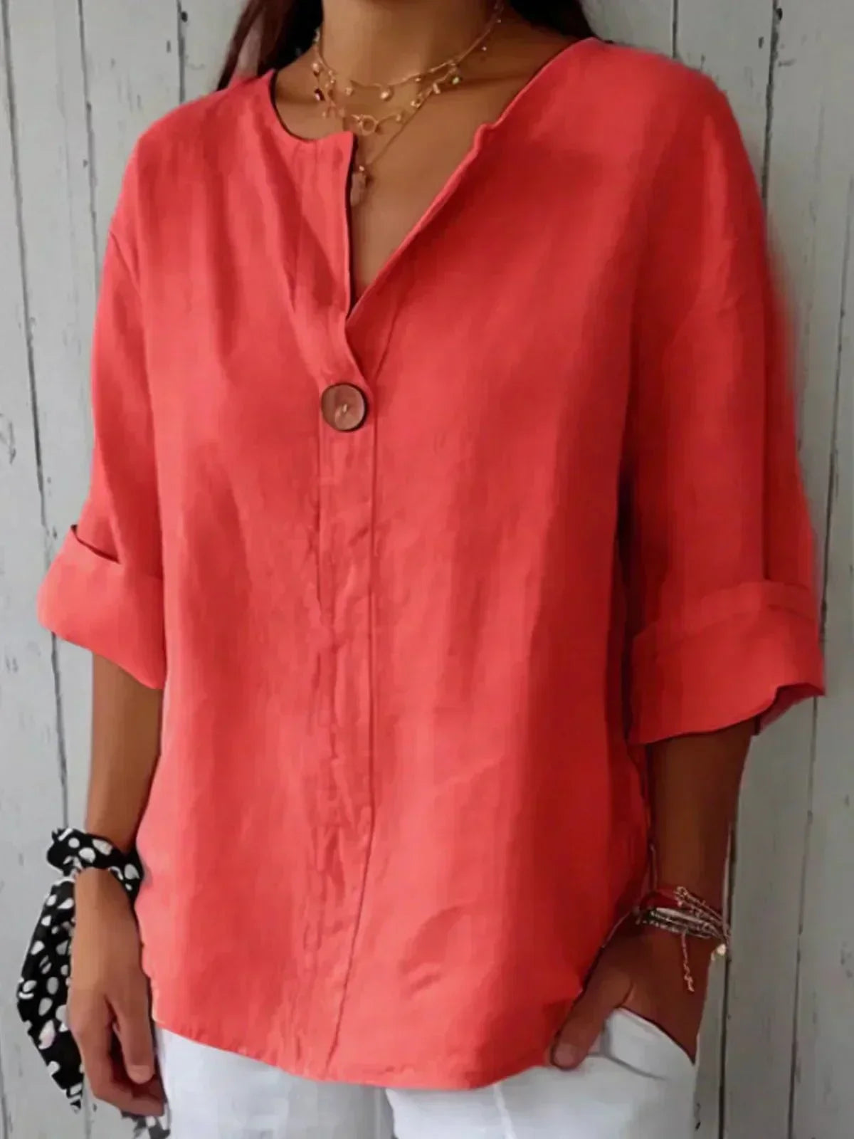Amara | Relaxed V-Neck Top