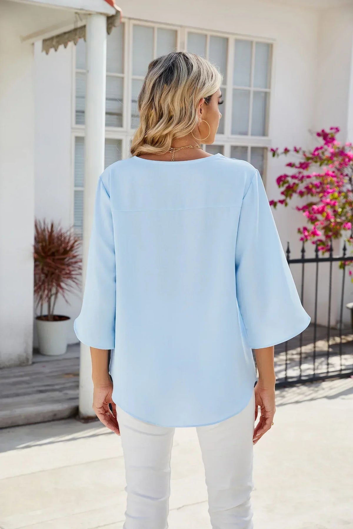 Jadzia | Relaxed V-Neck Blouse