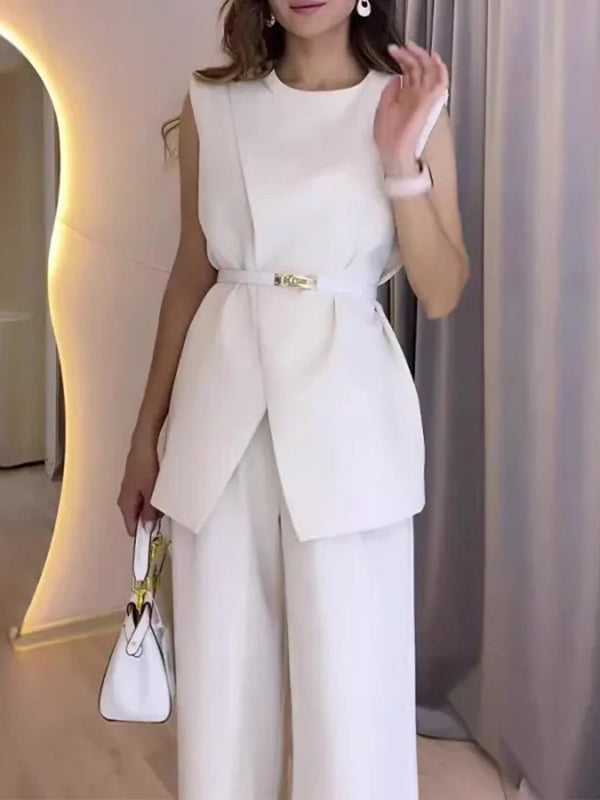 Round-Neck Sleeveless Relaxed Vest