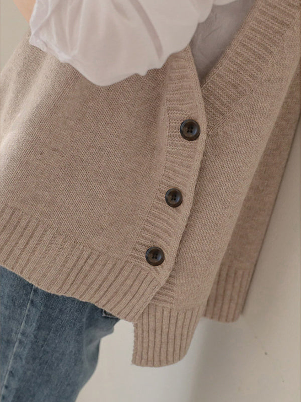 Round-Neck Button-Detail Sleeveless Relaxed Vest