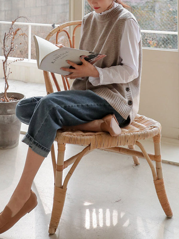 Round-Neck Button-Detail Sleeveless Relaxed Vest