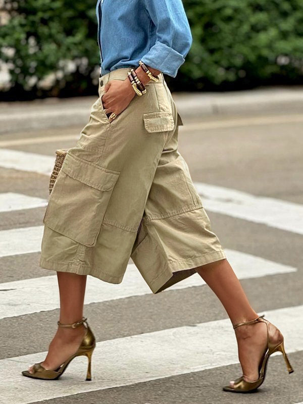 Wide-Leg Cropped Button-Detail Pocket Pants