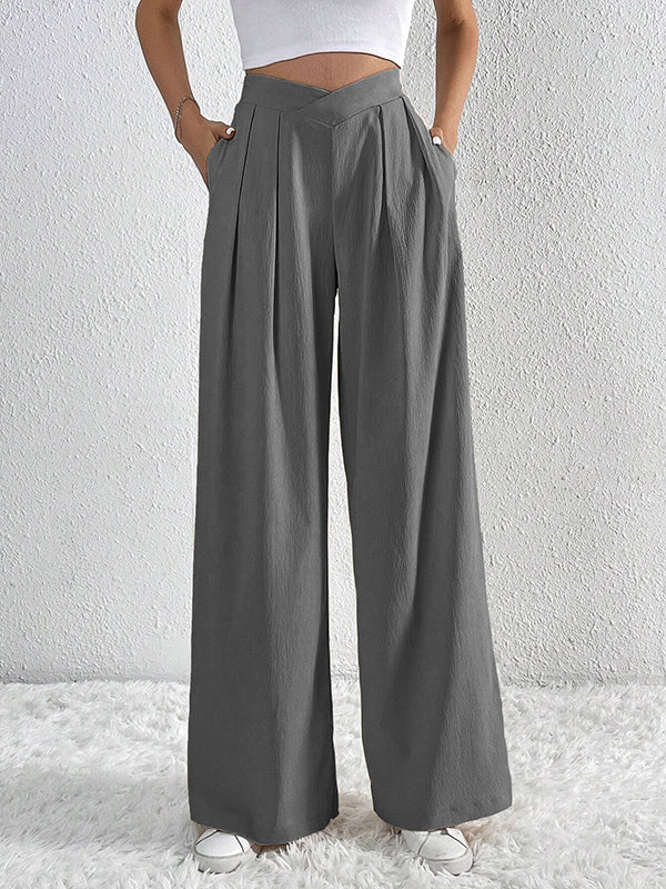 Wide-Leg Pleated Relaxed Pants
